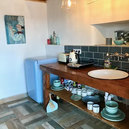 Daire Kali Preshaziko *